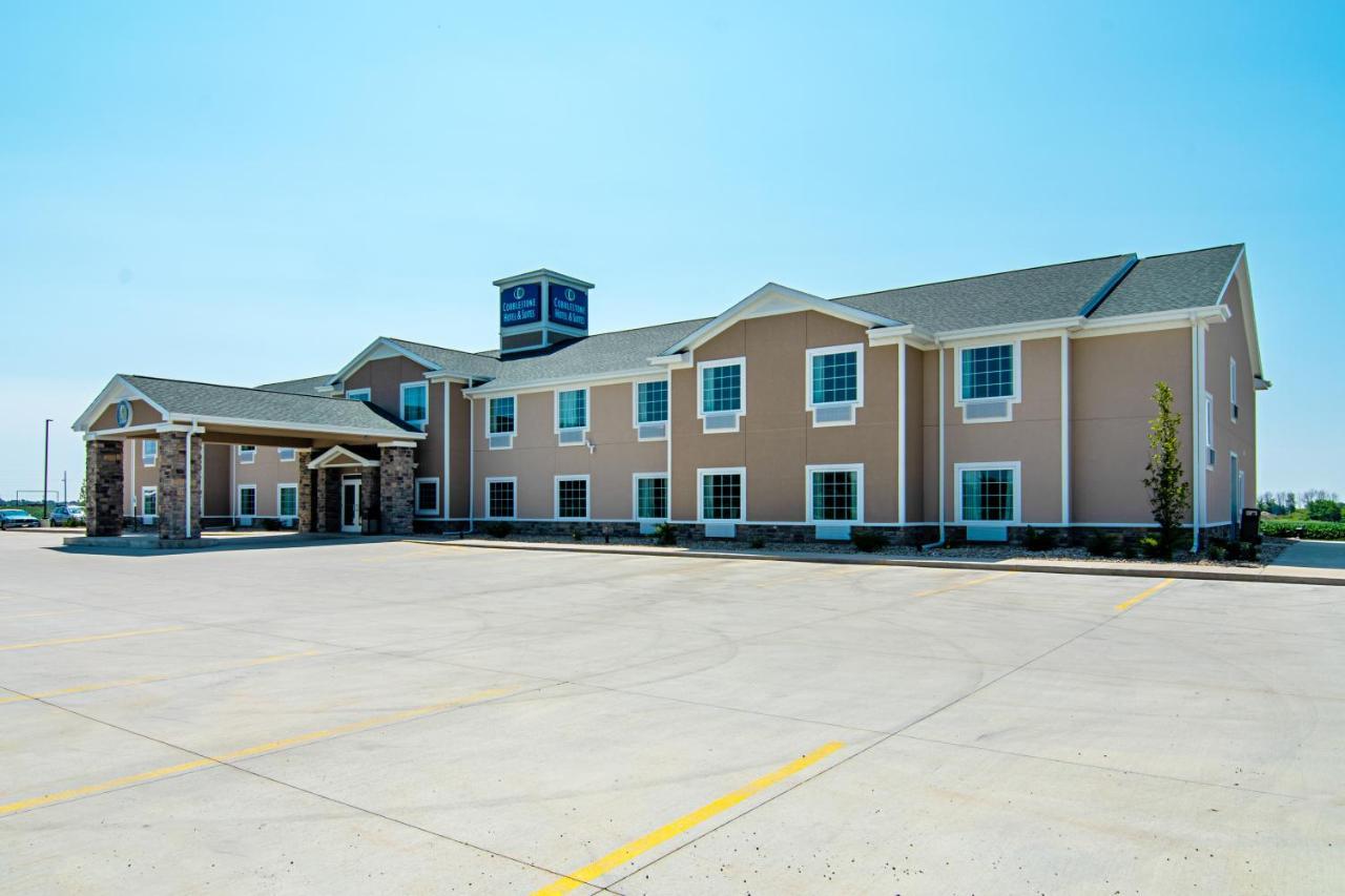 Cobblestone Hotel & Suites - Paxton Exterior photo